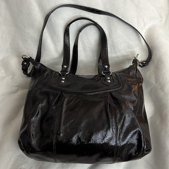 Coach patent leather purse clean and nearly brand new - Picture 8 of 11